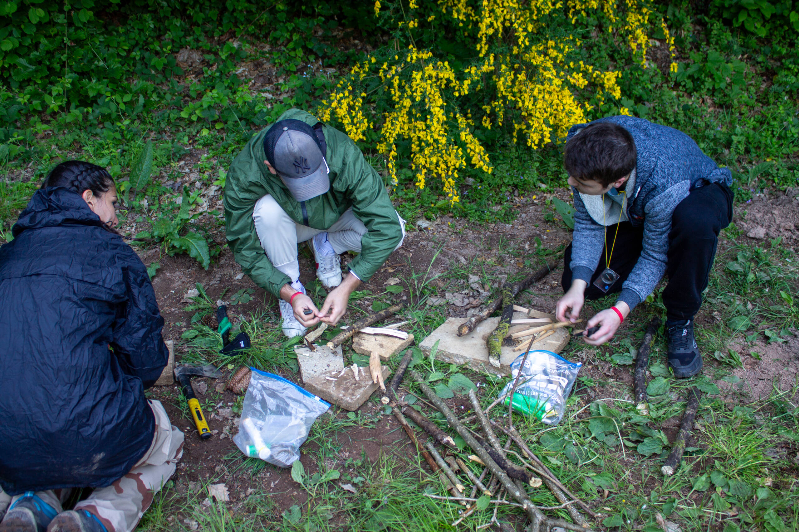 stage survie forêt andragops académie 46